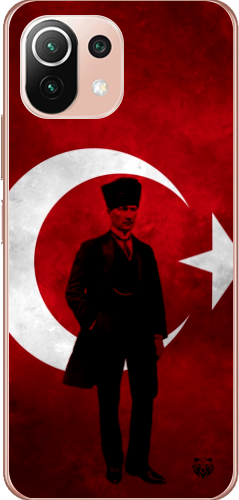 Atatürk ve Bayrak